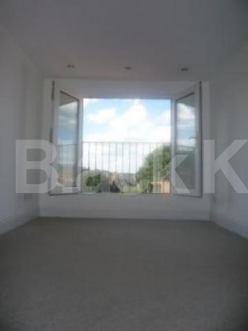 			4 Bedroom, 1 bath, 1 reception Terraced House			 Coleridge Road, CROUCH END N8